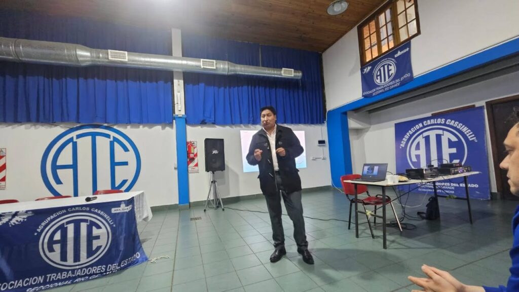 ATE Río Grande realizó jornada de concientización sobre el cáncer de mama - ATE Río Grande - foto 3
