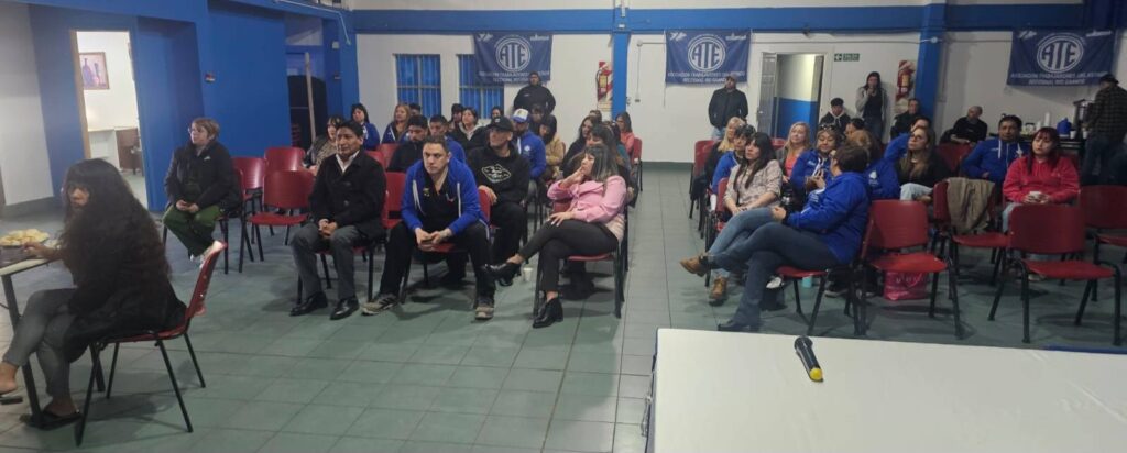 ATE Río Grande realizó jornada de concientización sobre el cáncer de mama - ATE Río Grande - foto 6