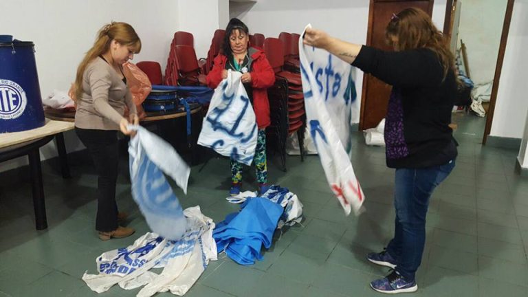 los compañeros de nuestra entidad gremial se abocaron a la tarea de refaccionar y poner en condiciones los instrumentos de batucada de nuestra querida Ate