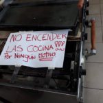 La Asociación Trabajadores del Estado seccional Río Grande,en el día de hoy,llevo a cabo una acción gremial en el Hogar de Día de nuestra ciudad sito en calle Mosconi. Nos hicimos presentes en el sector ante la pérdida de gas y la falta de una campana adecuada a la cocina que purifique el ambiente, donde el personal elabora los alimentos para los adultos mayores que asisten al mismo.