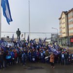 La Asociación Trabajadores del Estado a nivel Provincial,en el día de hoy nos concentramos en las intersecciones de San Martín y Belgrano de nuestra ciudad para manifestarnos en contra de la remarcación indiscriminada de precios que atenta contra el bolsillo del pueblo fueguino y la clase obrera.